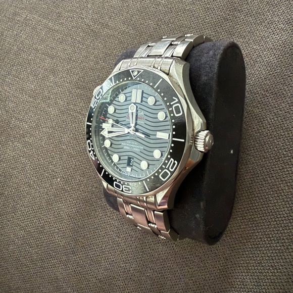 Watch : Omega Seamaster Diver 300M Co-Axial Ma - Picture 3 of 5